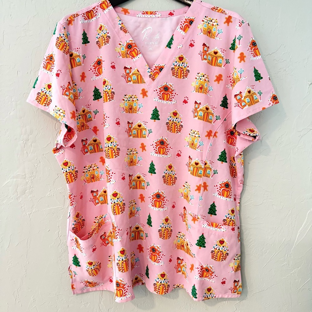 Maevn-Prints-Scrub Top-Gingerbread Houses/Christmas Pattern-Pink-Size 2X-EUC